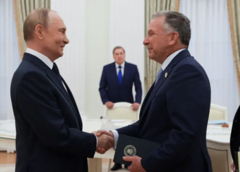 Спецпосланник президента США Стивен Уиткофф провёл переговоры с Владимиром Путиным в Москве