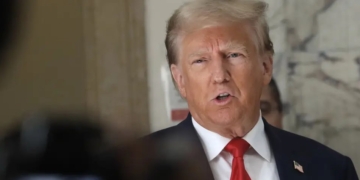 Трамп подтвердил, что американские атомные подводные лодки приближаются к РФ