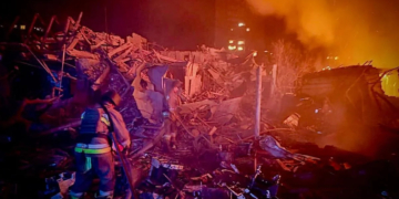 Россияне нанесли ракетный удар по Николаеву: в городе пожары, есть пострадавшие