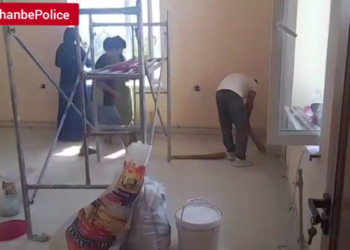 В Душанбе нарушителей за бродяжничество и попрошайничество направили на общественные работы