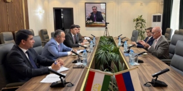 Таджикистан и Россия обсудили перспективы сотрудничества в сфере экспорта