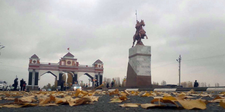 В Кыргызстане город Джалал-Абад официально переименовали в Манас