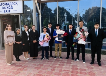 Таджикские студенты завоевали медали на Международной олимпиаде по астрономии