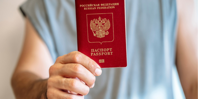В Госдуме РФ предложили приостановить выдачу гражданства мигрантам из Центральной Азии до 2030 года