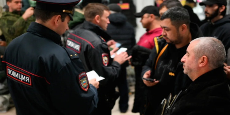 МВД РФ: нелегальных мигрантов в России начнут ограничивать в правах с 11 сентября