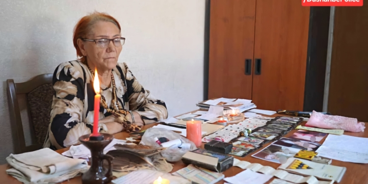 В Душанбе женщина оштрафована за гадание и колдовство в жилом доме
