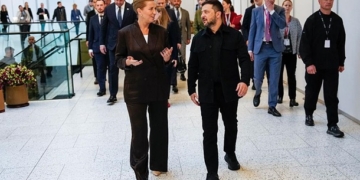 Зеленский примет участие в саммите Европейского политического сообщества в Копенгагене