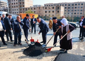 В Худжанде продолжается масштабное асфальтирование городских дорог