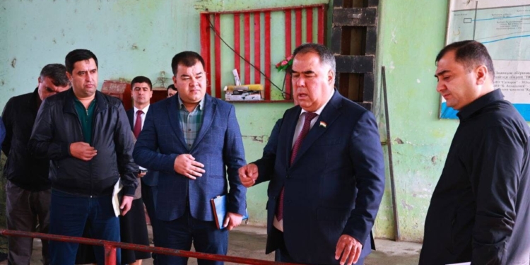 В Спитамене продолжается ремонт оросительных насосных станций для повышения урожайности