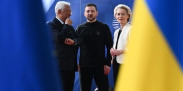 ЕС строит оборону вместе с Украиной