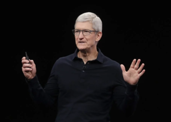 Bloomberg: глава Apple Тим Кук может покинуть пост генерального директора