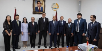 Таджикские юристы ознакомились с опытом Китая в области судебной реформы и цифровизации правосудия