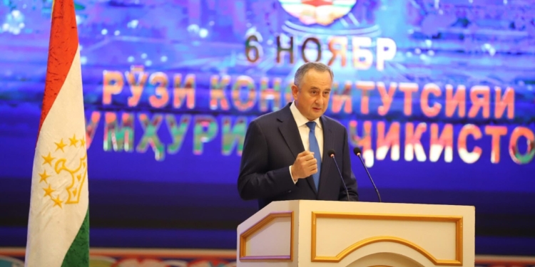 Хатлонская область полностью выполнила план по сбору хлопка