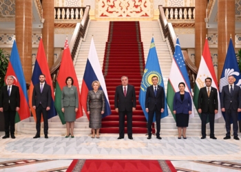 Эмомали Рахмон принял глав парламентов стран СНГ