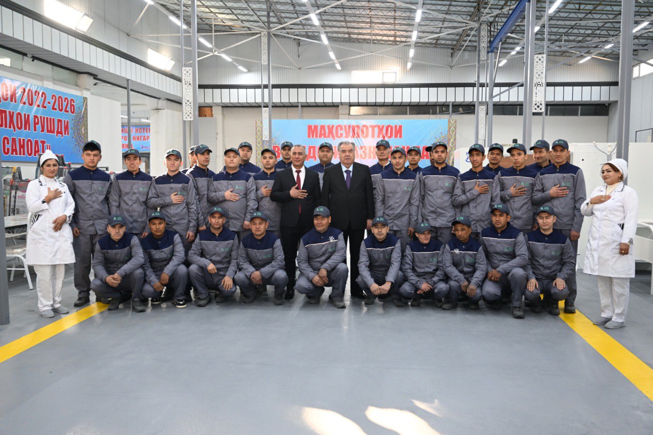 Эмомали Рахмон открыл в Истаравшане ряд промышленных, образовательных и социальных объектов