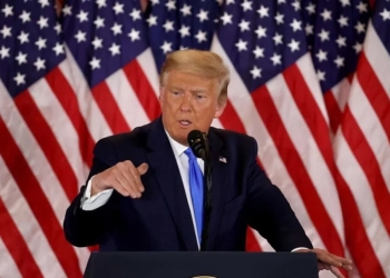 Трамп пообещал поставить на постоянную паузу миграцию из стран третьего мира