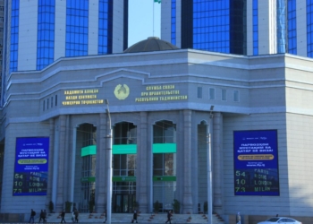 Служба связи предупредила о мошеннических звонках и SMS