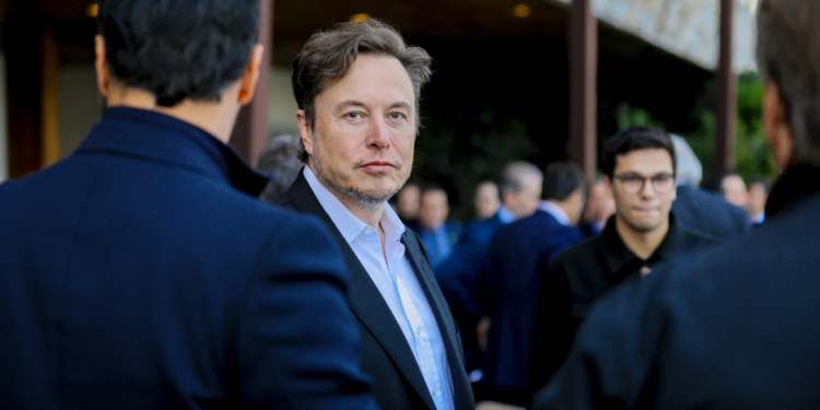 Состояние Илона Маска превысило 700 млрд долларов по оценке Forbes