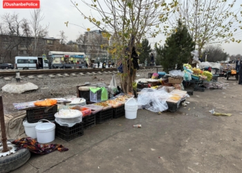 В Душанбе ликвидированы 24 незаконные торговые точки у рынка «Сафариён»