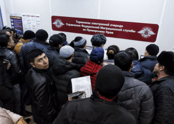 Власти Приморского края РФ увеличили перечень отраслей, в которых мигранты не смогут работать
