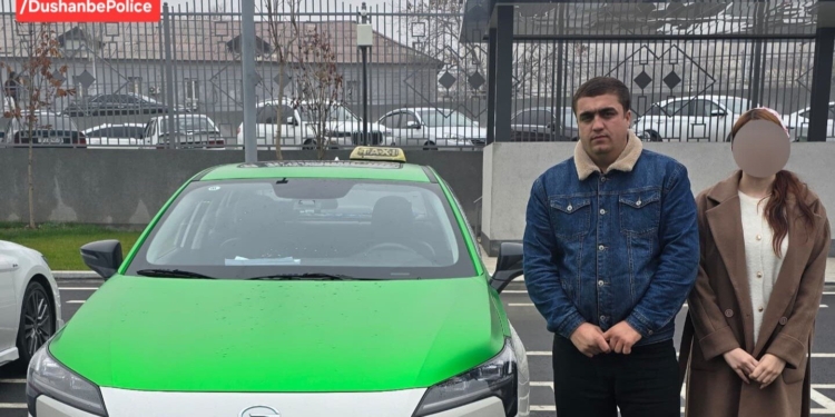 В Душанбе задержаны двое за аморальные действия в общественном месте