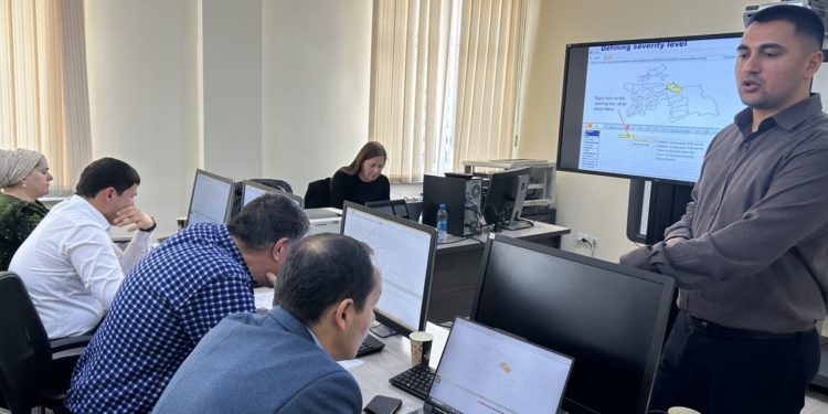 В Таджикистане прошёл семинар по внедрению системы оповещения Smartmet Alert