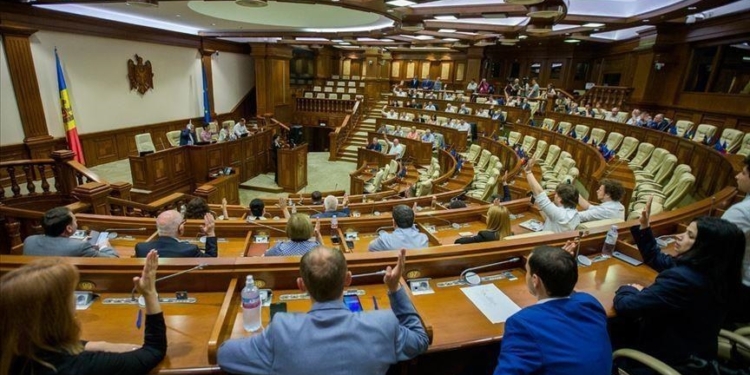 Молдова начала процесс выхода из СНГ