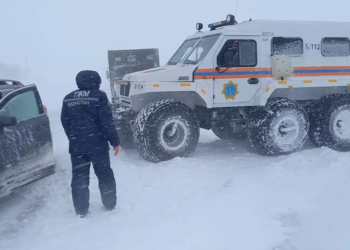 В Казахстане эвакуированы 46 пассажиров автобуса, в том числе граждане Таджикистана