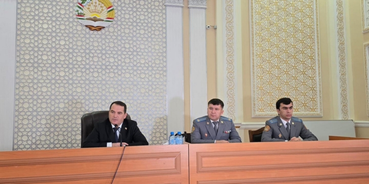 В районе Шамсиддин Шохин состоялась встреча с активистами и жителями по антикоррупционным вопросам