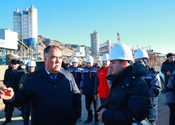В Согдийской области строится первый в период независимости завод по обогащению железной руды
