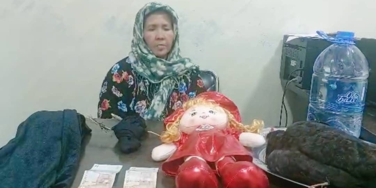 В Хатлонской области задержана женщина за гадание и колдовство