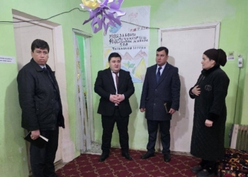 Замглавы Минобрнауки Таджикистана посетил детские учреждения в Рогуне