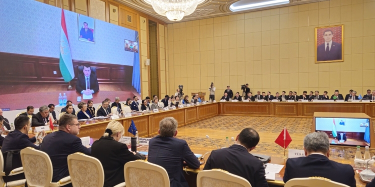 Более 35% внешней торговли Таджикистана приходится на страны SPECA