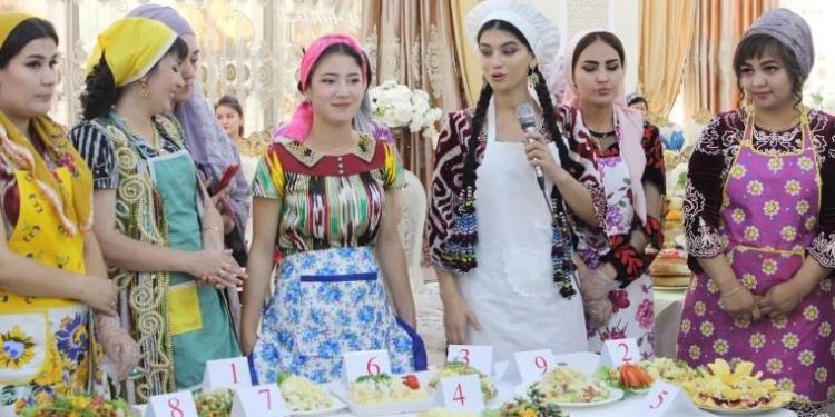 В Таджикистане в апреле пройдёт республиканский конкурс «Лучшая хозяйка»