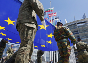 Politico: в ЕС предложили рассмотреть отправку войск в Гренландию