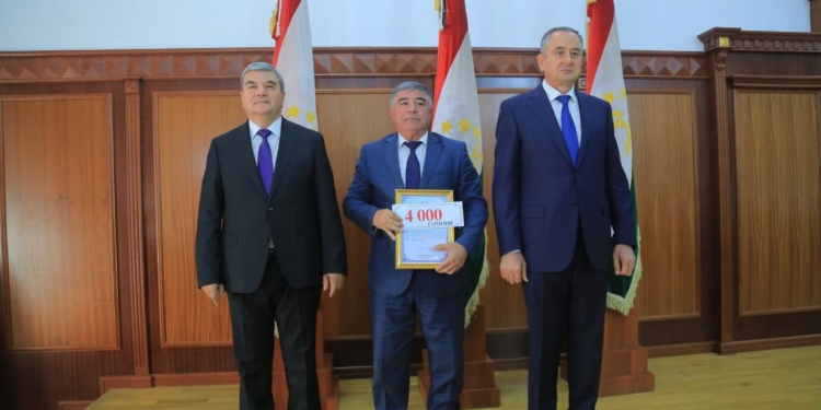 В Хатлоне названы лучшие города, районы, поселки, села и жилые дома 2025 года