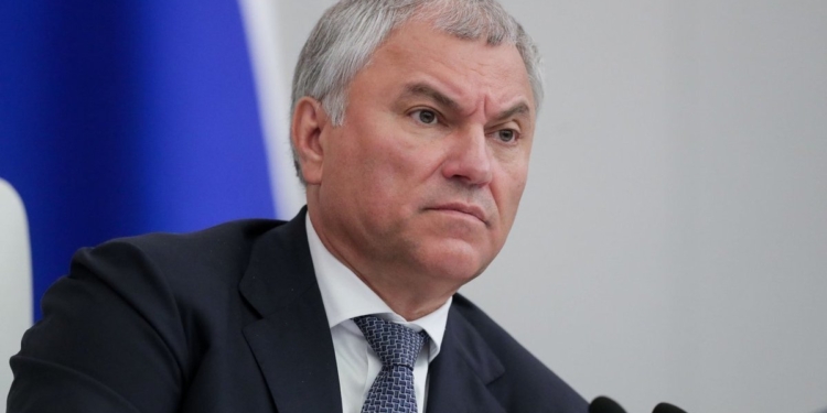 В Госдуму внесён законопроект о дополнительном налоге для трудовых мигрантов за членов семьи