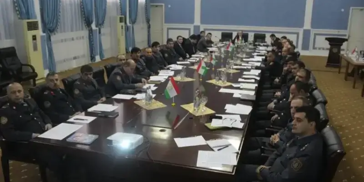 В Худжанде прошел семинар для следователей по противодействию торговле людьми