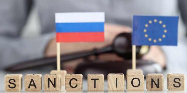 Еврокомиссия представила 20-й пакет санкций против России