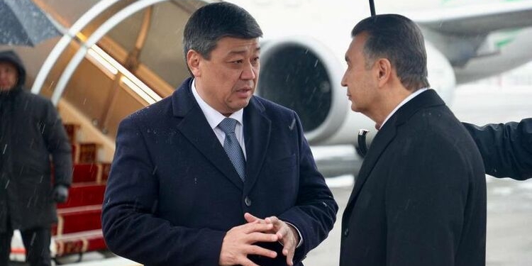 Премьер-министр Таджикистана прибыл с рабочим визитом в Кыргызстан
