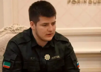 Кадыров опубликовал видео ужина с сыном на фоне сообщений о ДТП