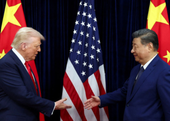 Си Цзиньпин заявил о готовности совместно с Д. Трампом стабильно вести вперед гигантский корабль китайско-американских отношений в новом году