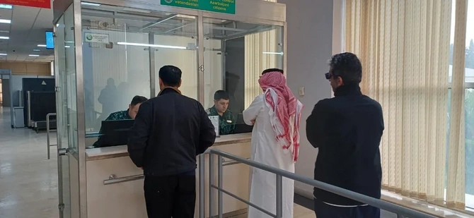 Из Ирана в Азербайджан эвакуировали четырех граждан Таджикистана