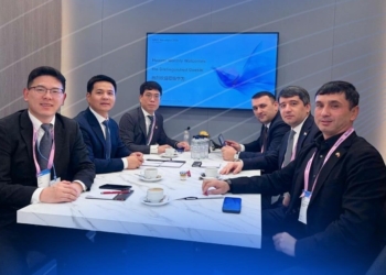 Служба связи Таджикистана провела встречу с Huawei на MWC-2026 в Барселоне