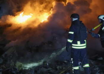 Российский удар по Днепру повредил восемь многоэтажек, пострадали десять человек