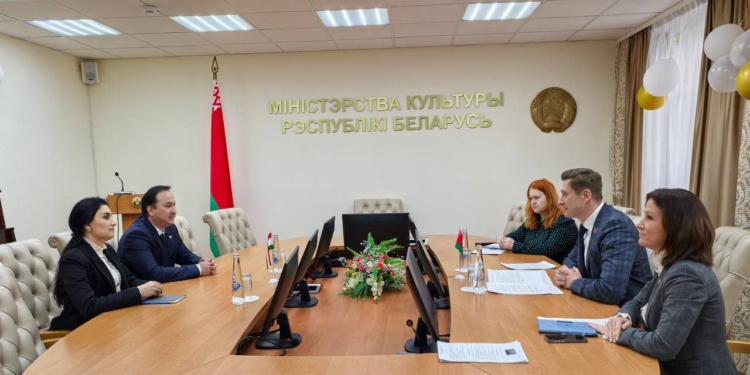 Таджикистан и Беларусь обсудили проведение Дней культуры