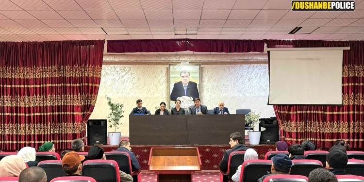 В Душанбе на выездном суде рассмотрели 46 дел о правонарушениях несовершеннолетних