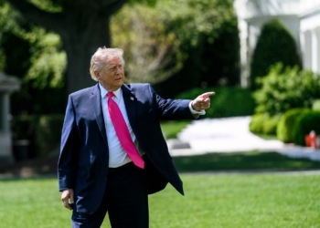 Трамп продлил перемирие с Ираном