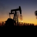 FT: Ирану придется сократить добычу нефти через 16 дней, если США не снимут блокаду