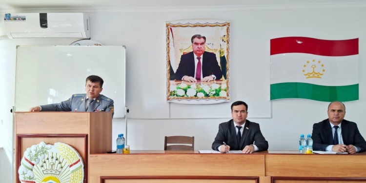В районах Хатлонской области обсудили меры противодействия коррупции